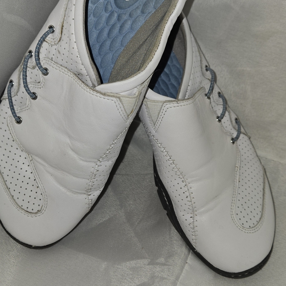 Provo, White leather slip ons